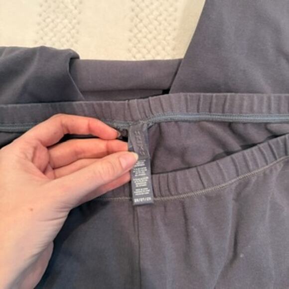 new skims wide leg leggings with slit size 2X - Picture 2 of 4